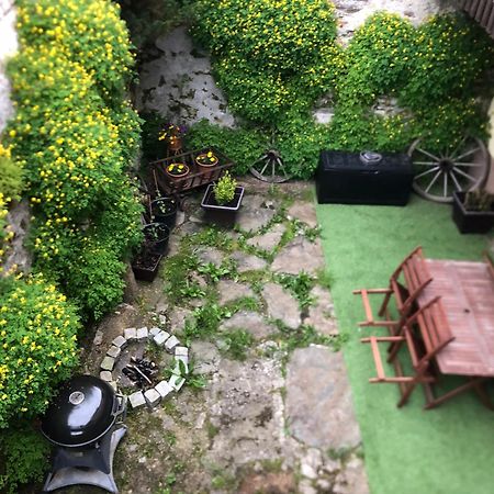 ヤーヒモフU Monkaアパートメント エクステリア 写真